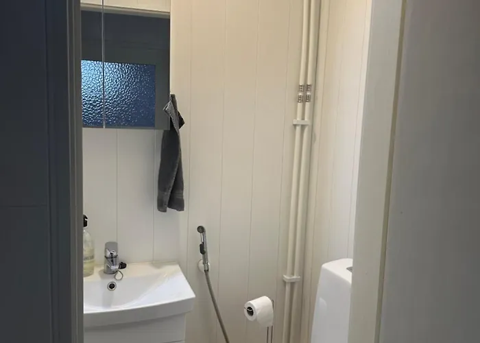 Hostel400kokkola Lehmustien Iso Asunto דירה *